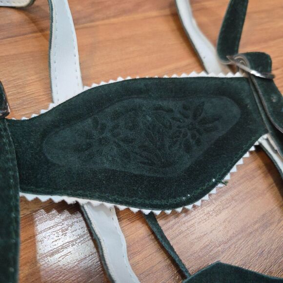 Lederhosen Isar Trachten Childs kids suede Leather Shorts 92 US 2-3T Cow Split - Picture 3 of 9